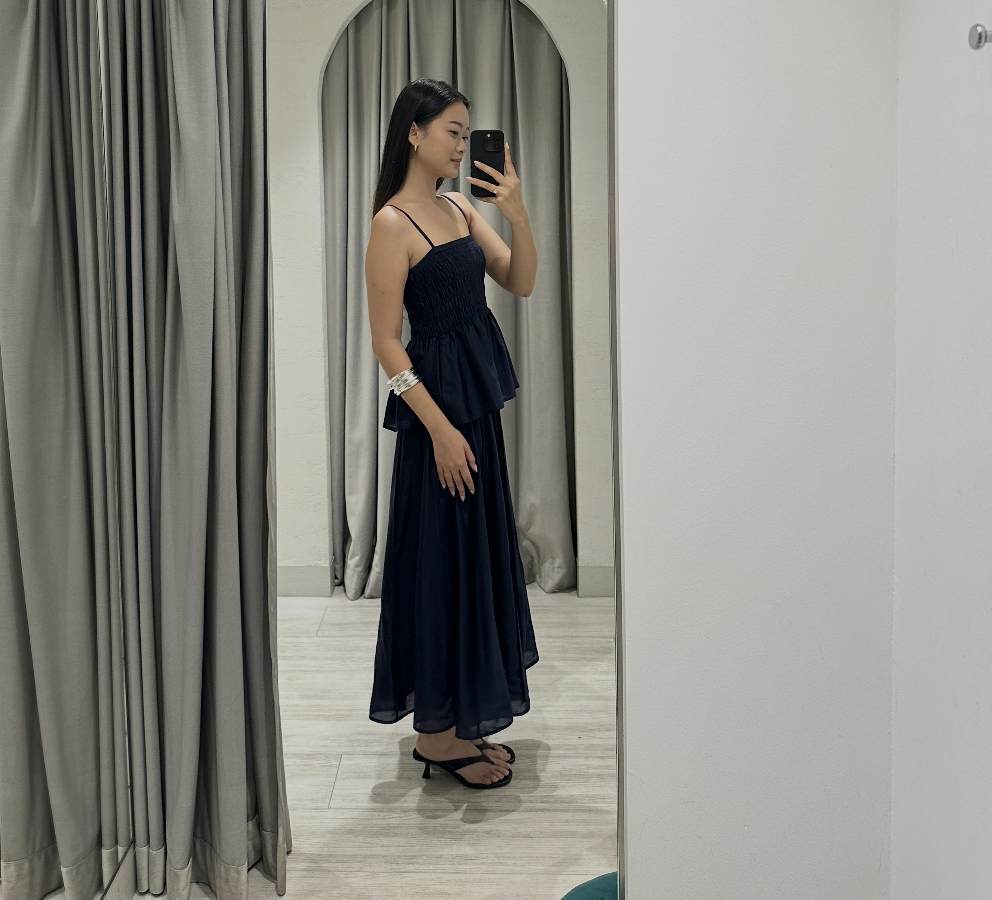 @eun_mjy 164cm, Bust 30.5", Waist 24", Hips 35"