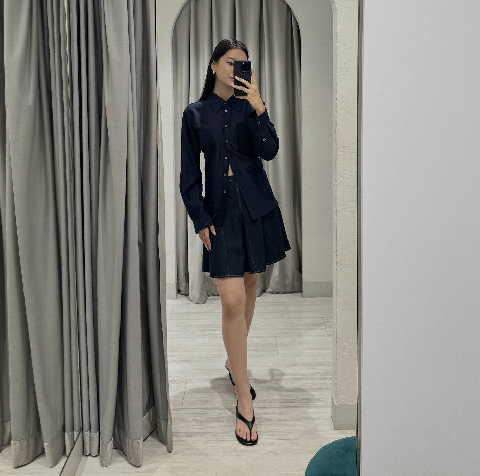 @eun_mjy 164cm, Bust 30.5", Waist 24", Hips 35"