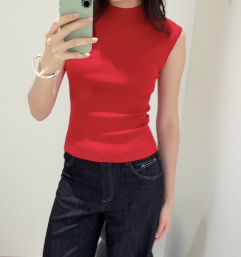 @gg5_official 175cm, Bust 33”, Waist 26”, Hips 36”