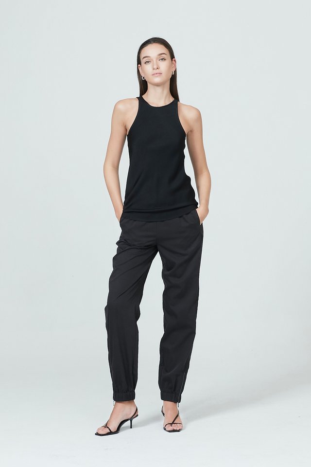 JOGGER PANTS WITH ZIP