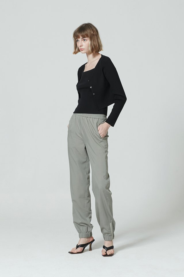 JOGGER PANTS WITH ZIP