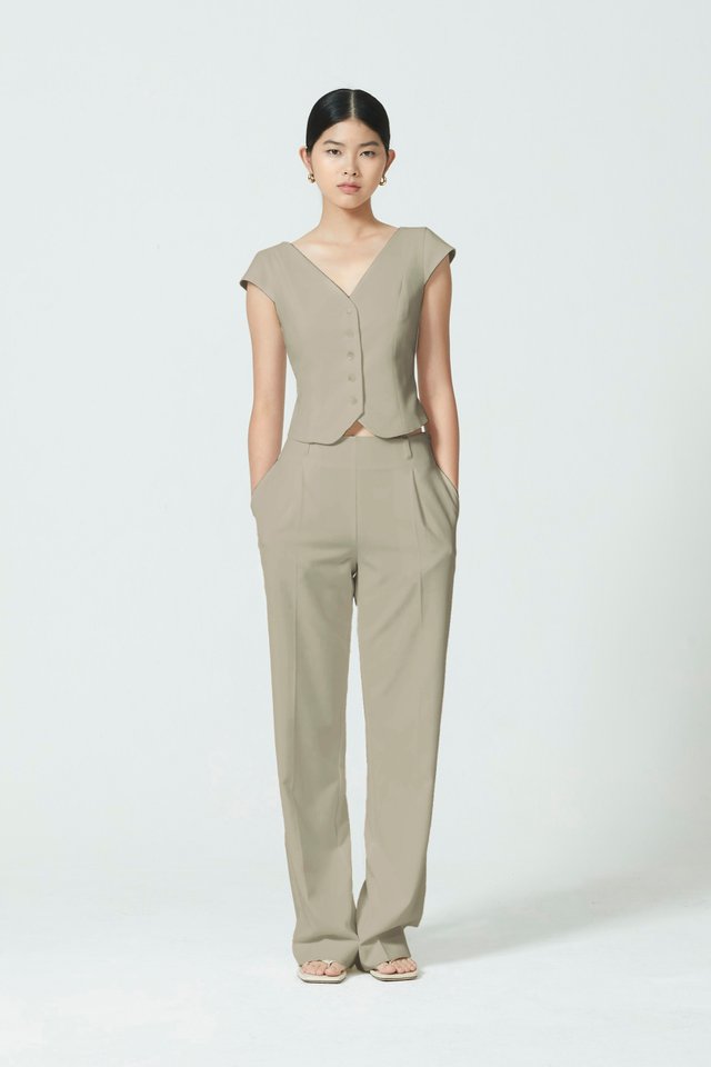 TAILORED BUTTON FRONT TOP 