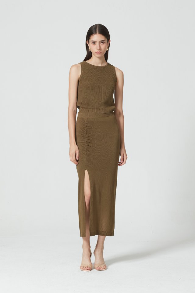 TEXTURED MIDI SKIRT WITH SLIT
