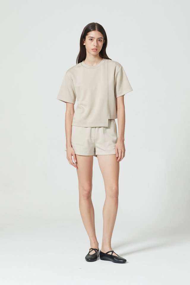 ASYMMETRIC HEM SWEAT TOP