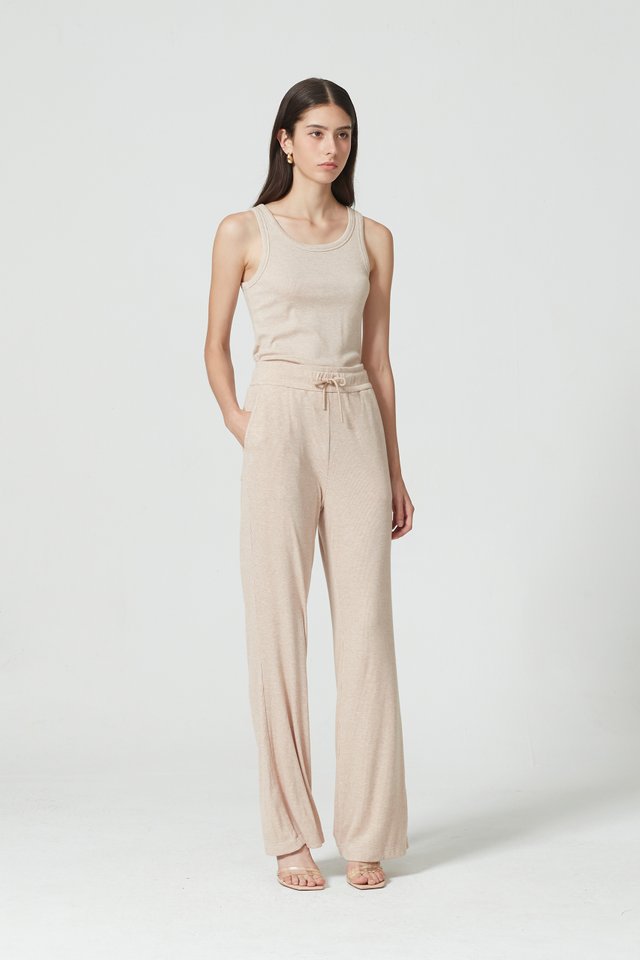 SOFT RIBBED TANK TOP
