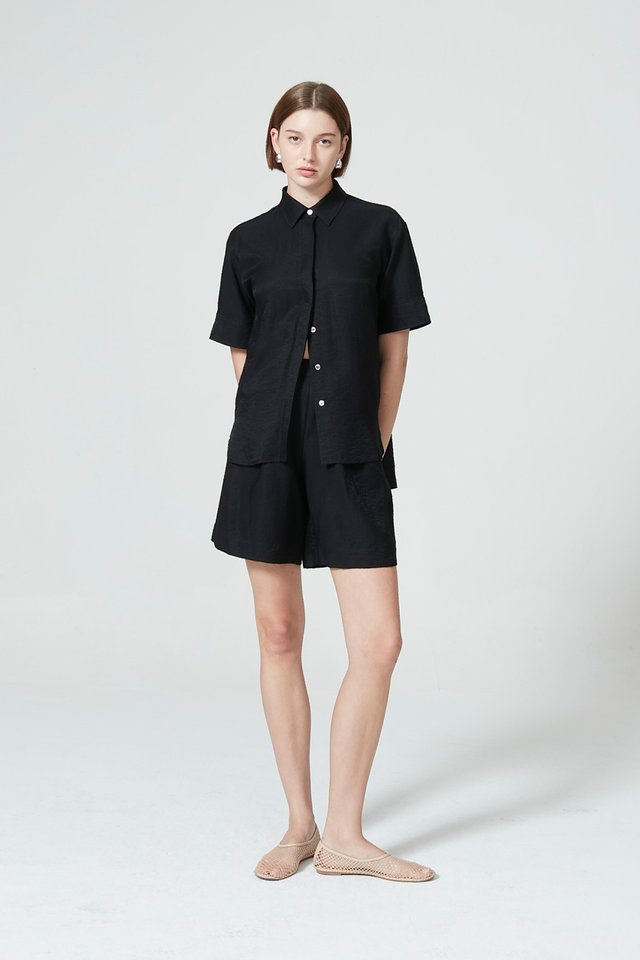 BOXY BUTTON FRONT SHIRT