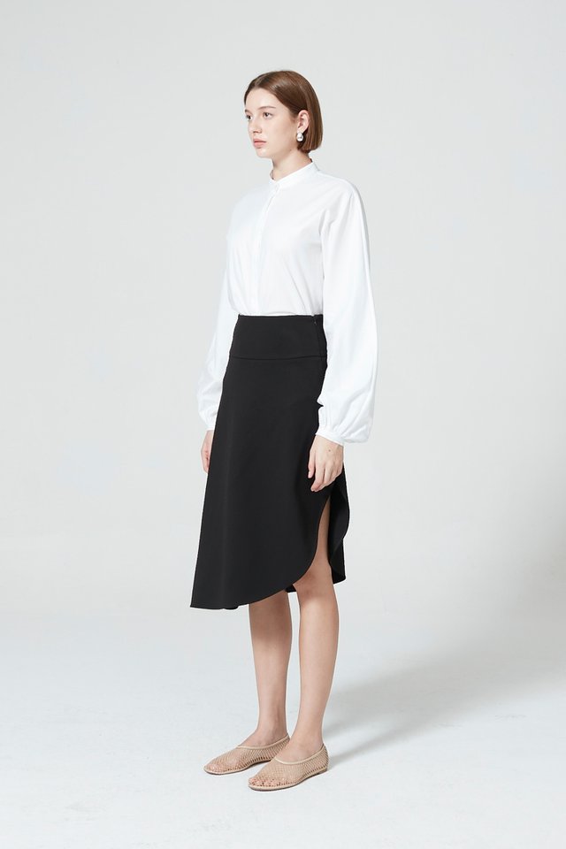 PUFF SLEEVE BLOUSE