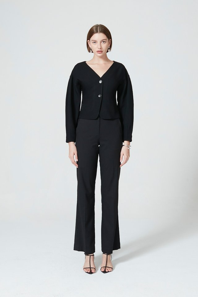 CROPPED TEXTURED JACKET