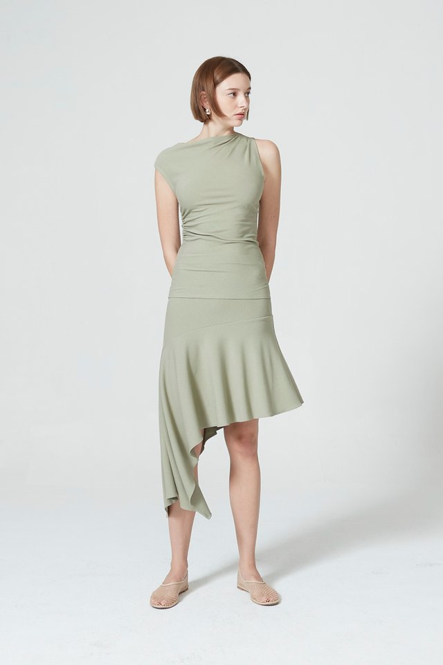 ASYMMETRIC RIBBED SKIRT