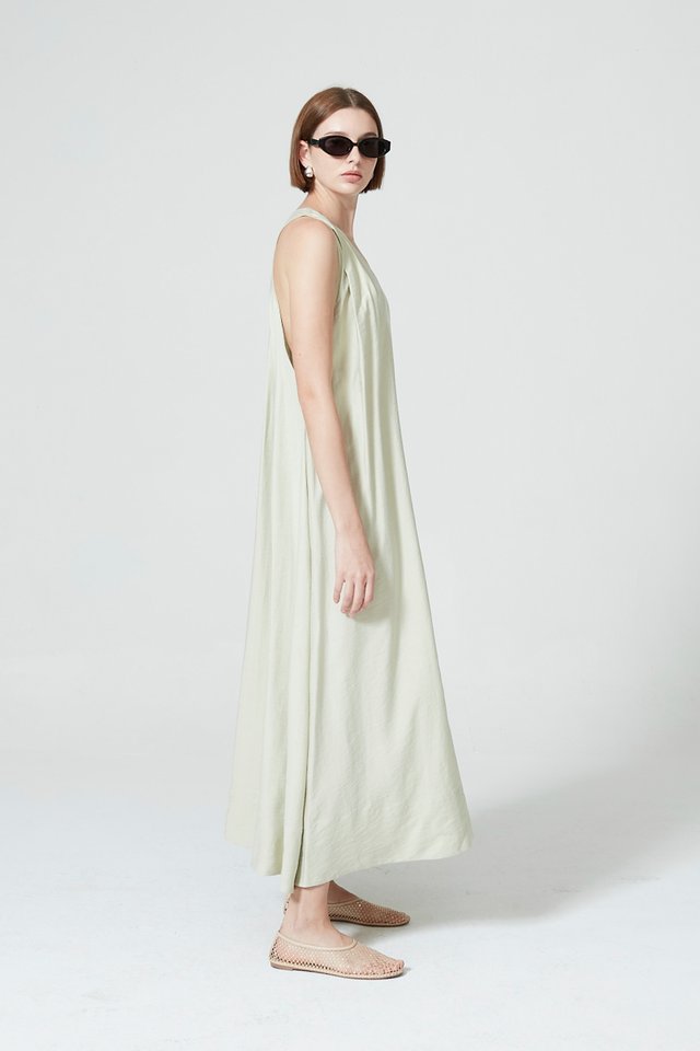 V-NECK MAXI DRESS WITH INNER SLIP