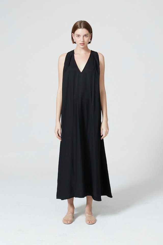 V-NECK MAXI DRESS WITH INNER SLIP