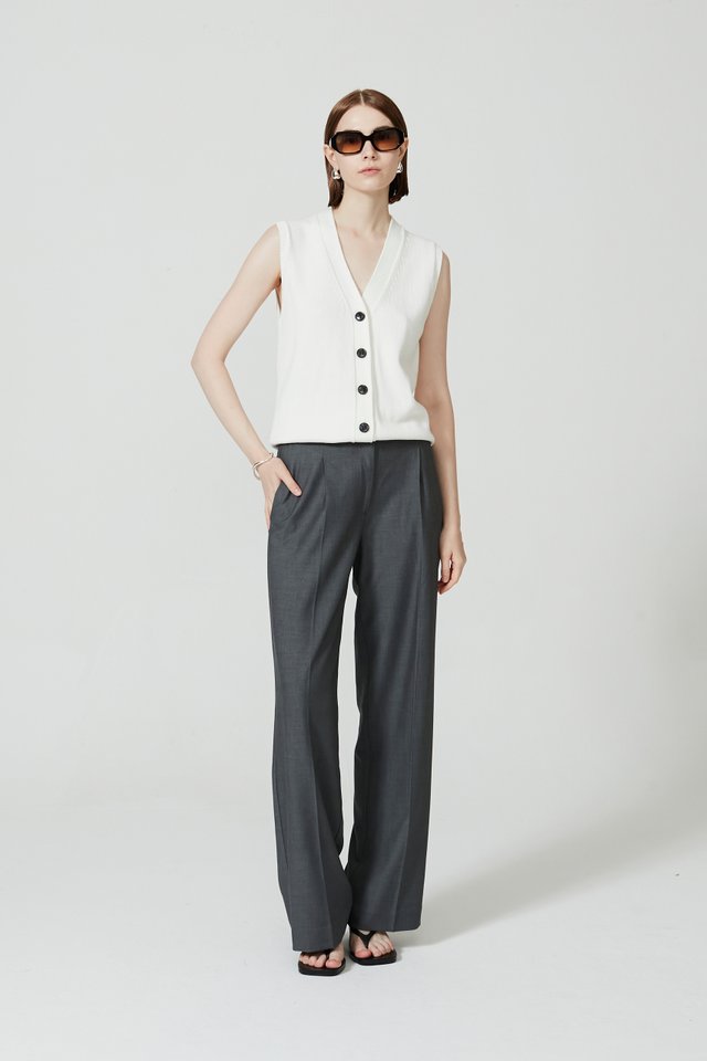 OVERSIZE BUTTON DOWN VEST