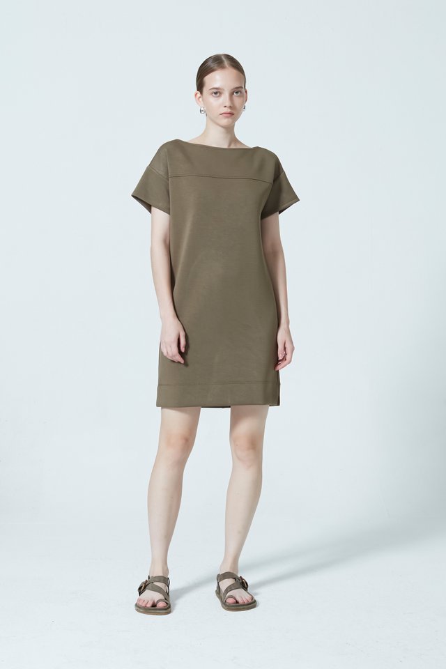 BOAT NECK SHIFT DRESS
