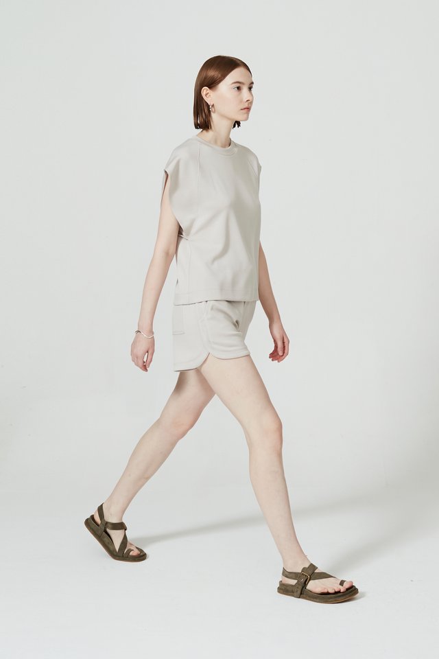 CURVED HEM SHORTS