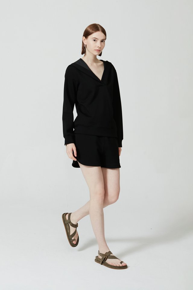 CURVED HEM SHORTS