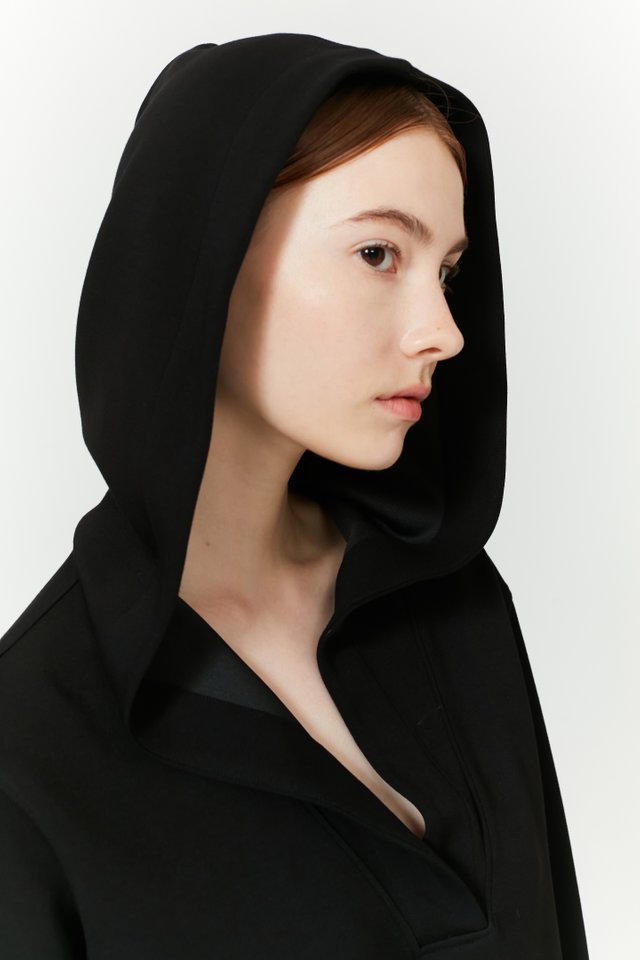 V-NECK HOODIE