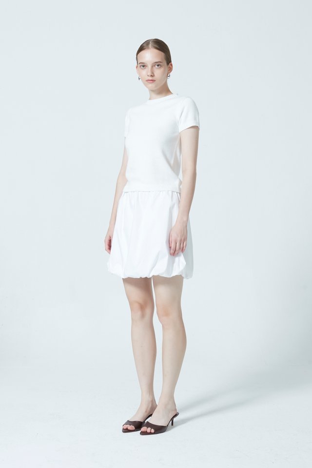 SOFT KNIT ROLL NECK TOP