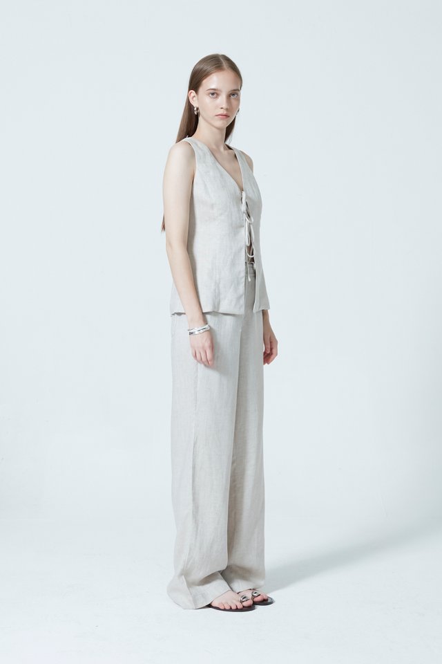 TIE FRONT VEST TOP
