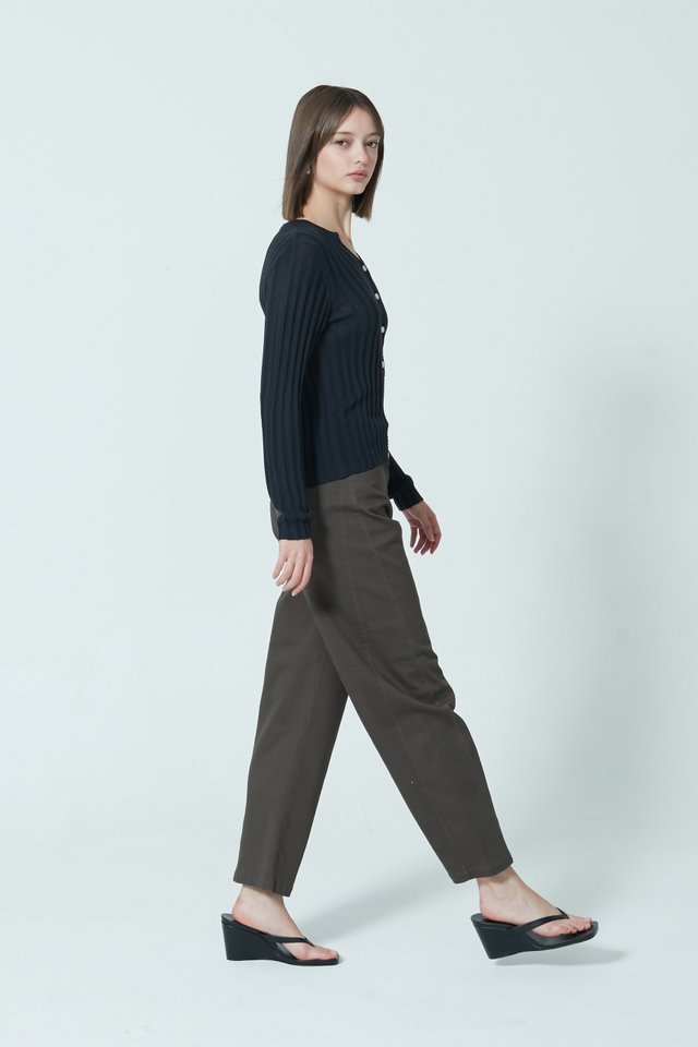 ELASTICATED BACK BARREL PANTS