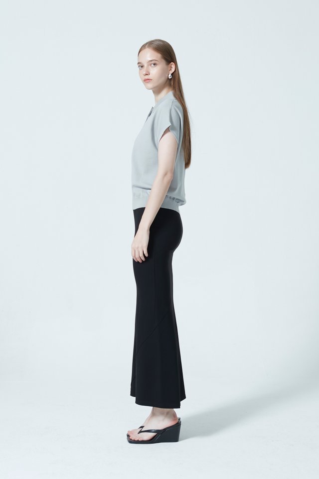 KNITTED POLO TOP