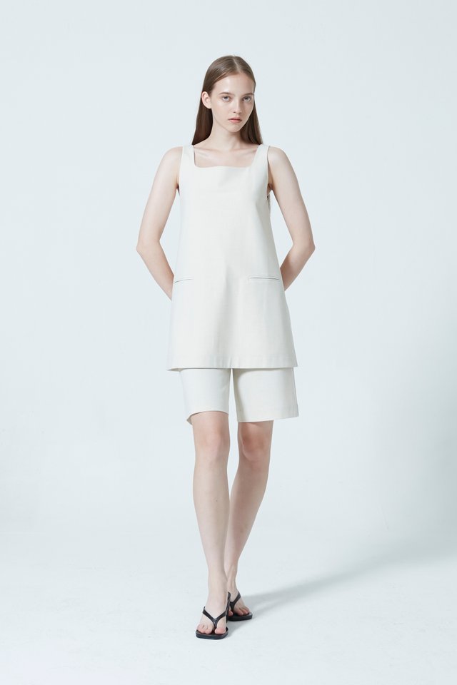 SQUARE NECK TRAPEZE TOP