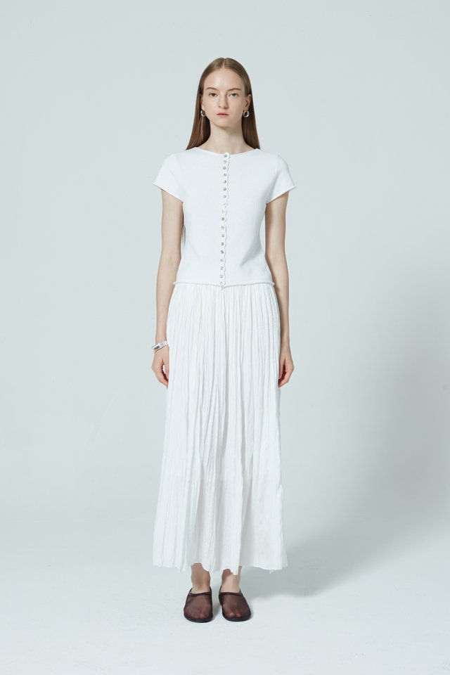 BUTTON FRONT KNIT TOP