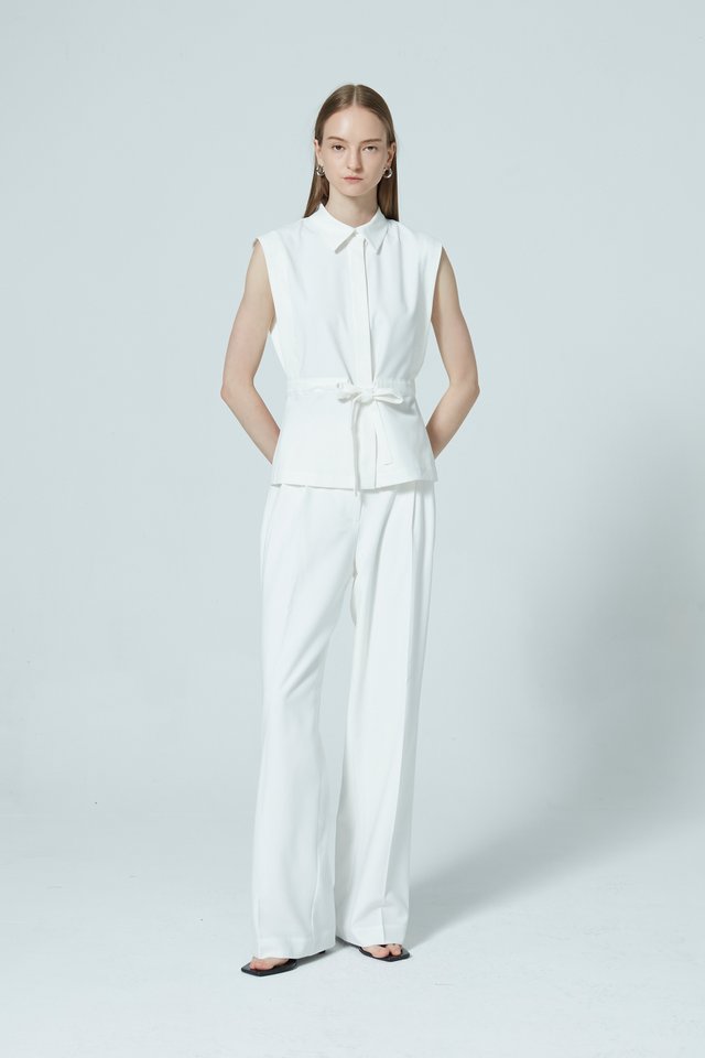 BELTED SLEEVELESS SHIRT