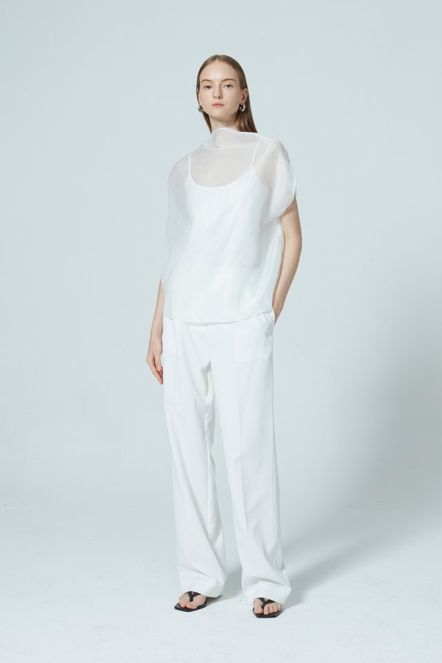 SHEER CURVE TOP WITH INNER