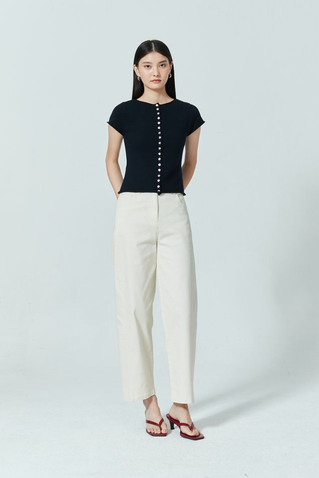 BUTTON FRONT KNIT TOP