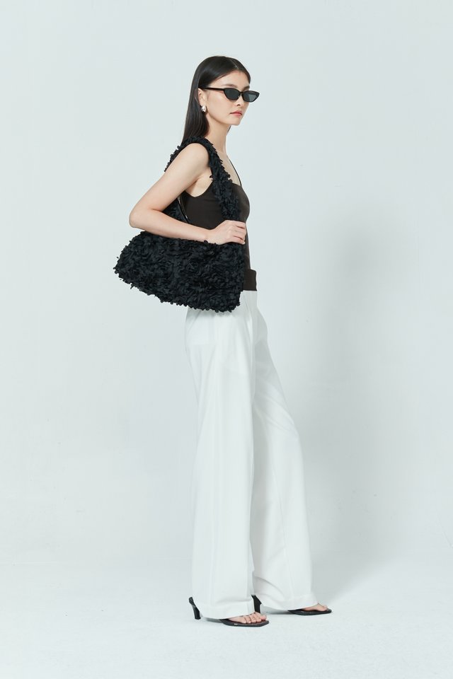 AMARY TEXTURED HOBO BAG