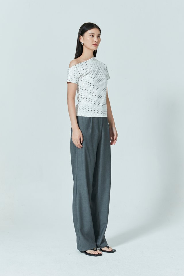 POLKA DOTS OFF SHOULDER TEE