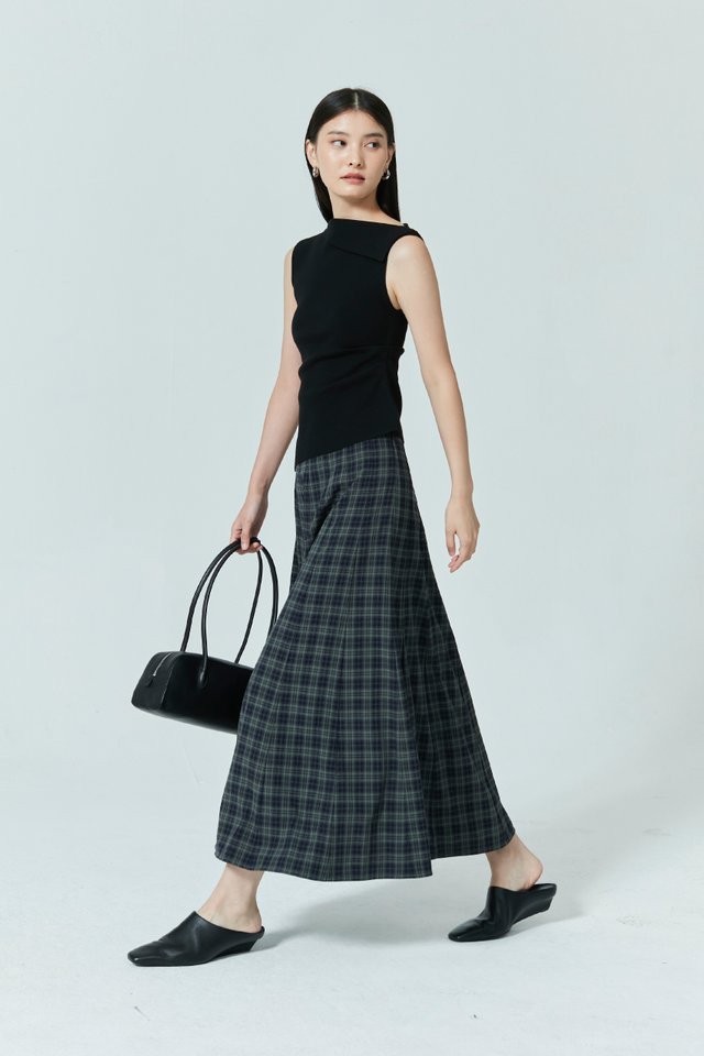 PLAID FLARE SKIRT