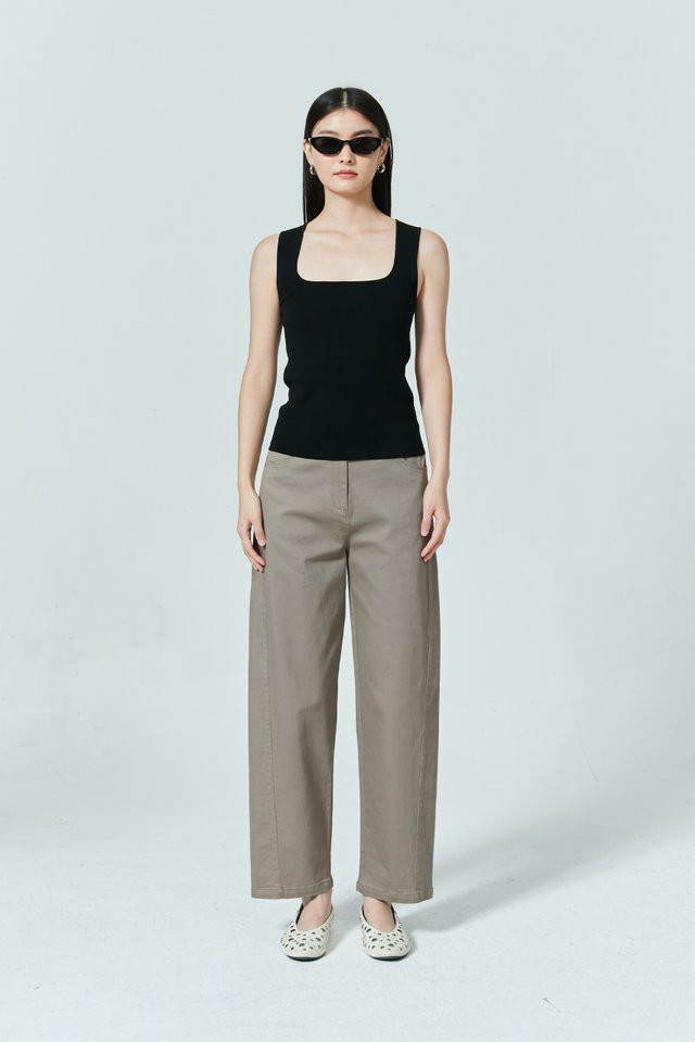 ELASTICATED BACK BARREL PANTS