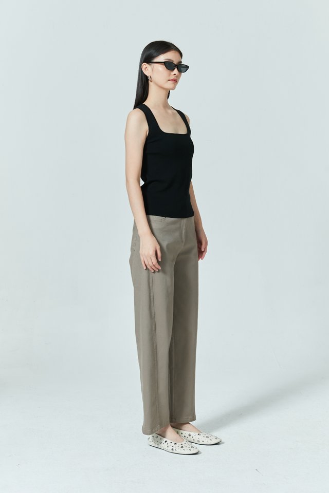 ELASTICATED BACK BARREL PANTS