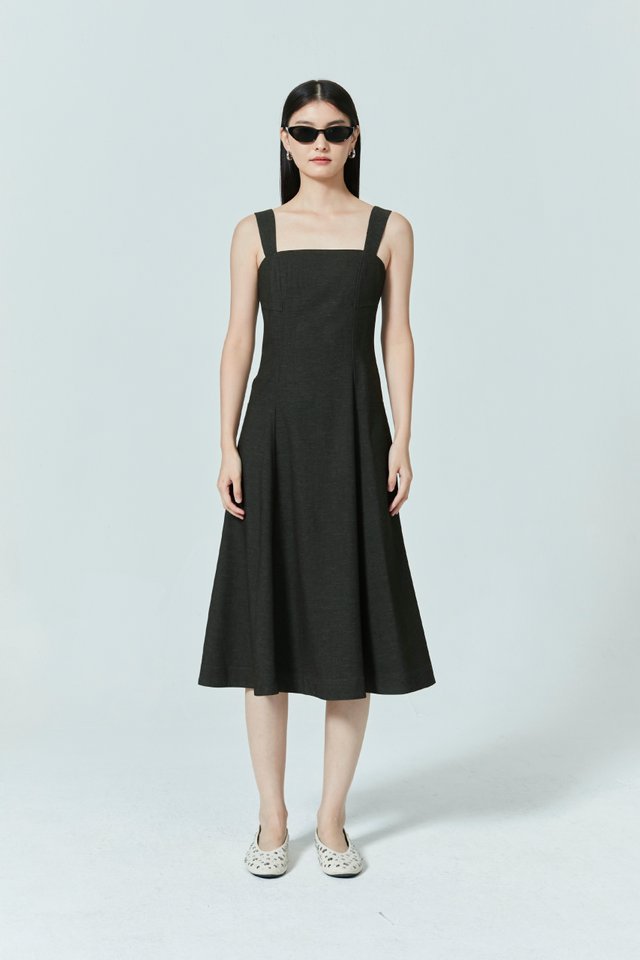 SLEEVELESS DENIM MIDI DRESS