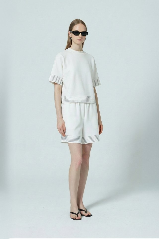 SHORTS WITH STITCH DETAIL