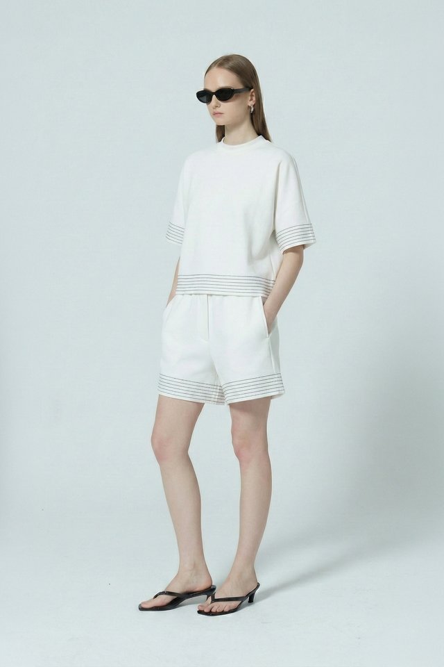 SHORTS WITH STITCH DETAIL