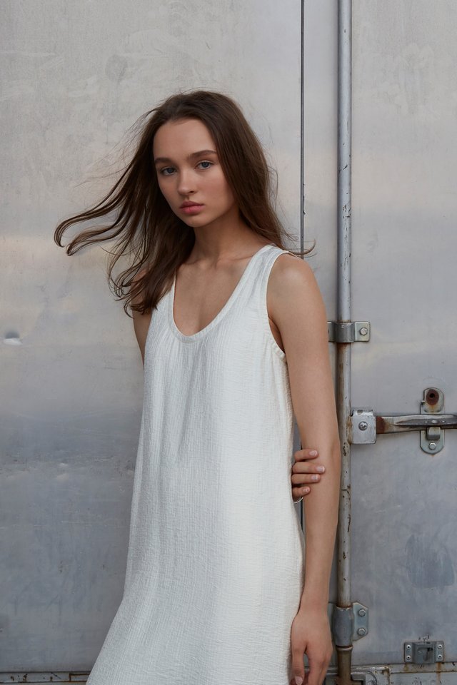 CRINKLE EFFECT MIDI DRESS