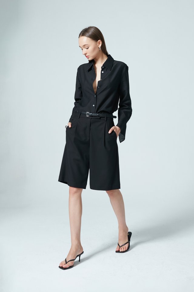 TAILORED BERMUDA SHORTS