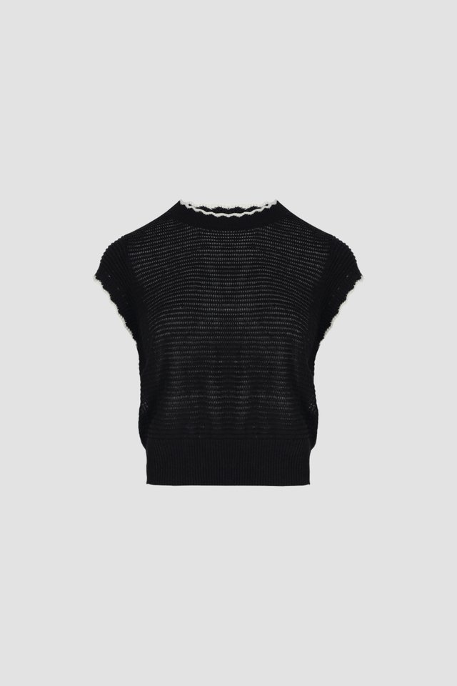 CONTRAST TRIM KNIT TOP
