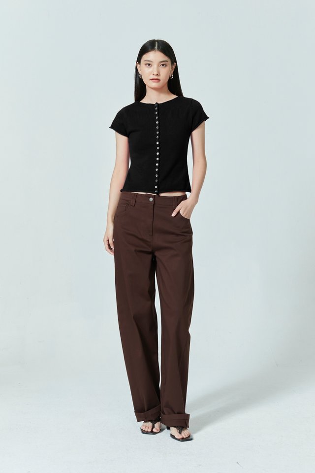 BUTTON FRONT KNIT TOP