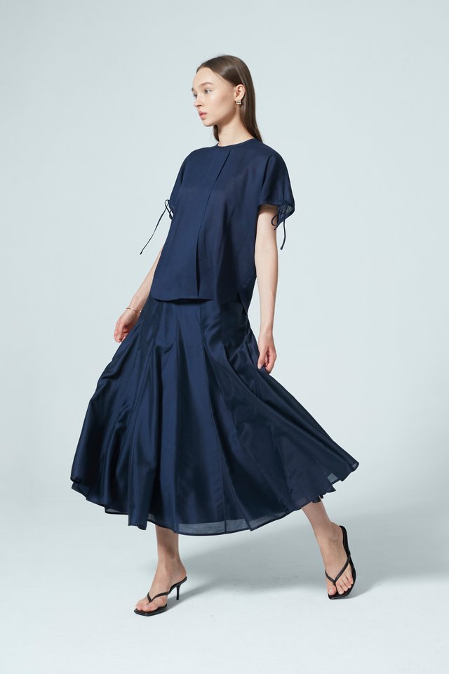 SHEER PANEL FLARE SKIRT