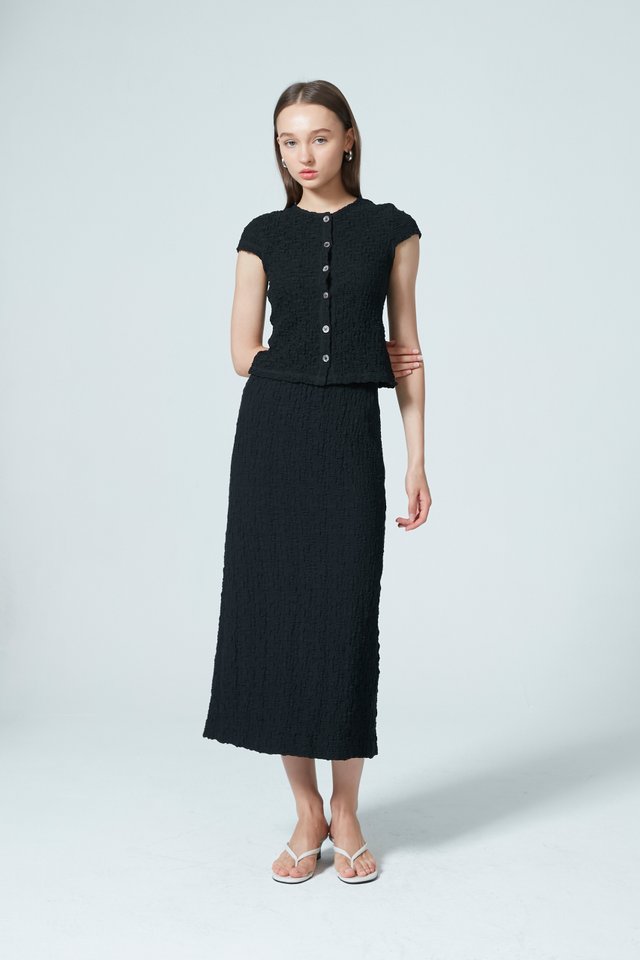 CRINKLED BUTTON FRONT TOP