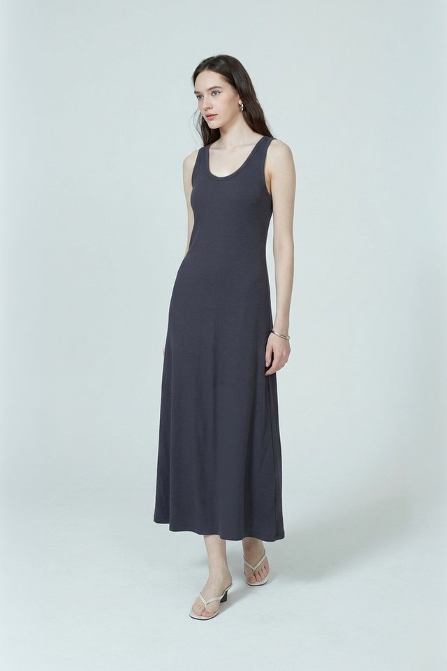 SCOOP NECK JERSEY DRESS