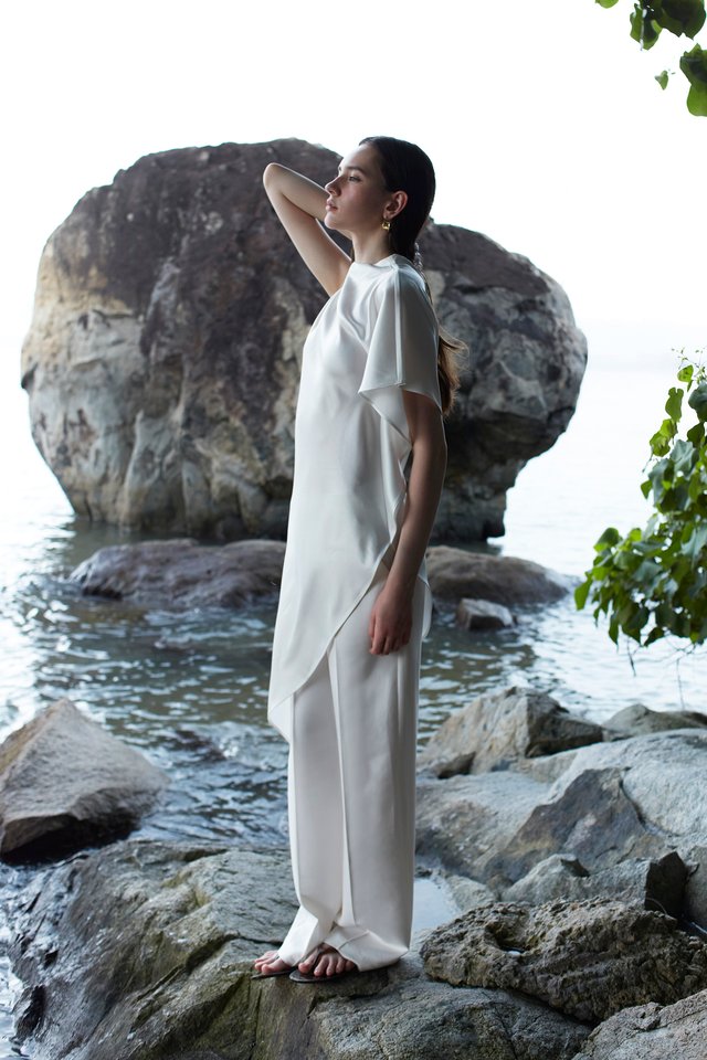 ELASTICATED PINTUCK PANTS