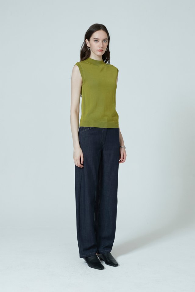 MOCK NECK SHELL TOP