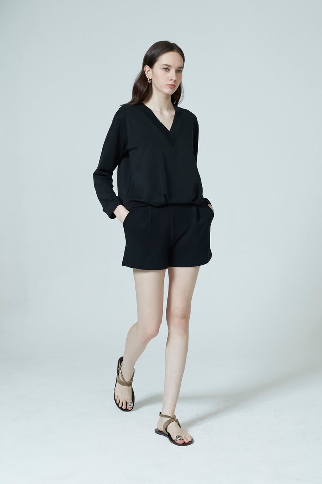ELASTICATED BACK SHORTS