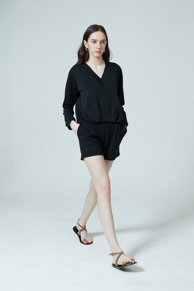 ELASTICATED BACK SHORTS