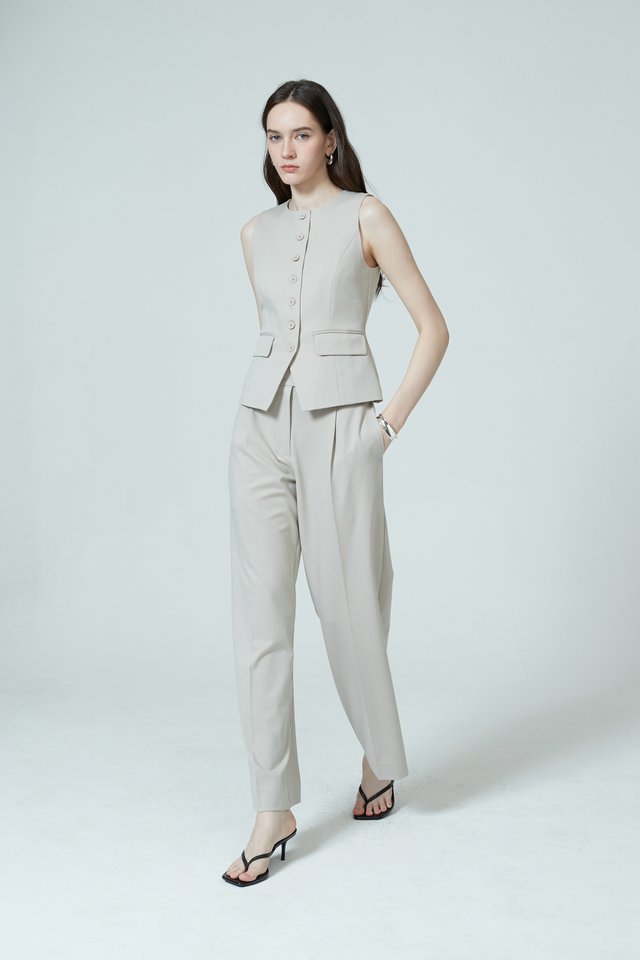 TAILORED VEST