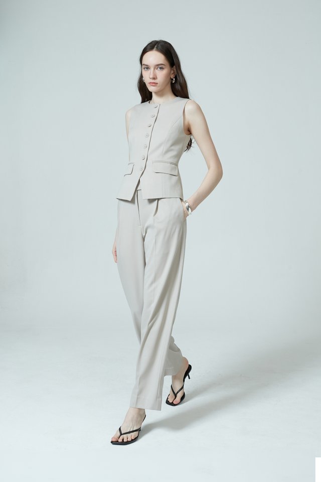 PLEATED STRAIGHT PANTS